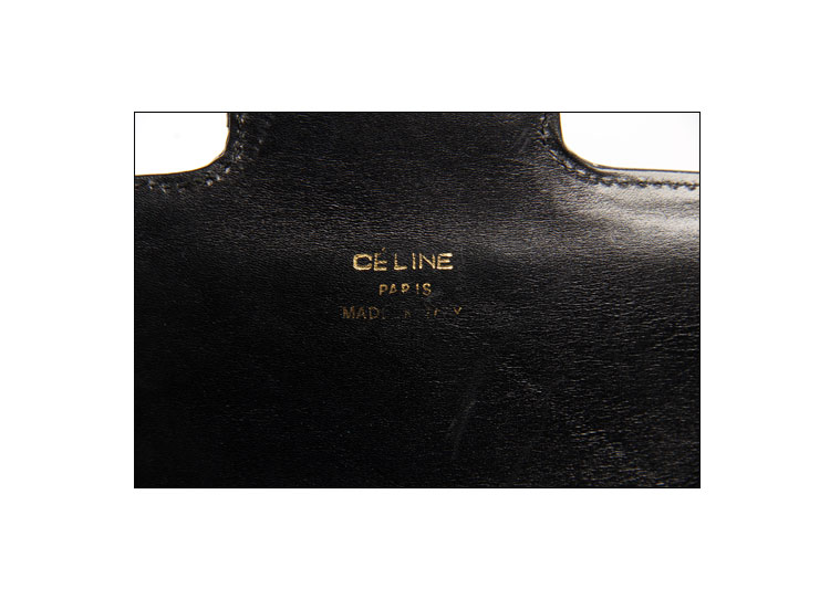 celine(赛琳)黑色皮质翻盖斜挎包